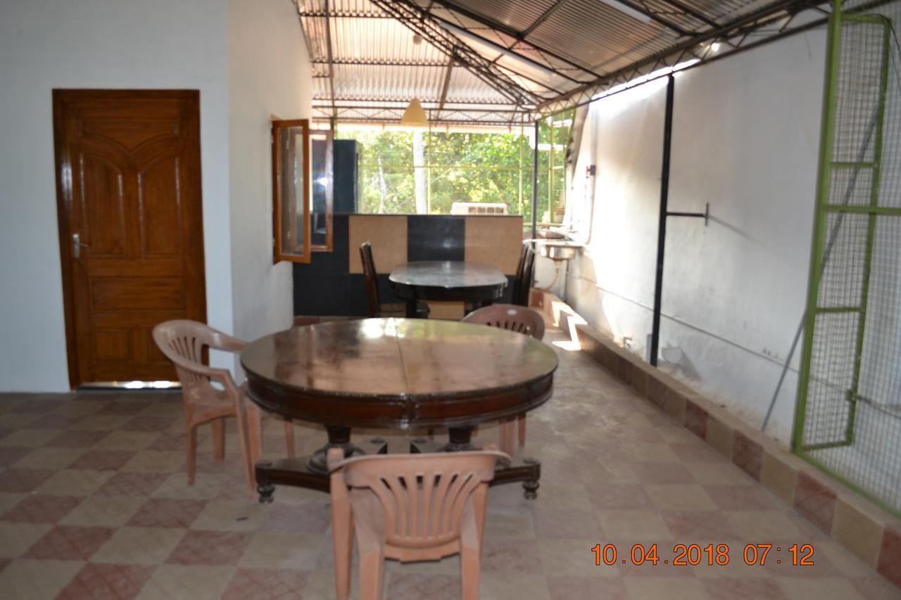 Globe Trotters Inn Kochi Екстер'єр фото